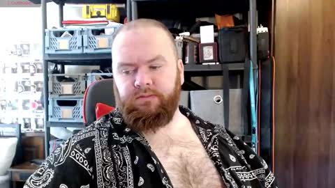 Snapshot of irishdaddy24 chatting on 22, 9, 2025 twitter theirishman205 online show from 22, 9, 2025