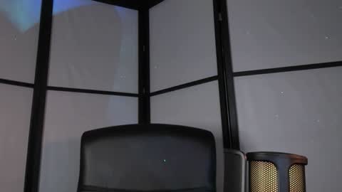Snapshot of irisice chatting on 14, 1, 2025 Miss Iris Fansly Miss Iris new inst.  online show from 14, 1, 2025