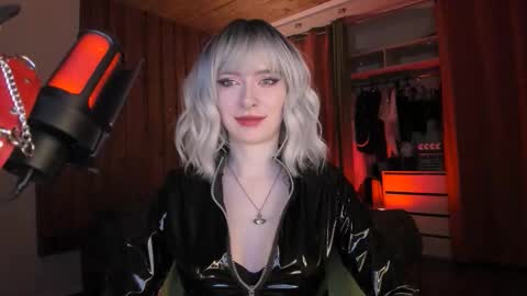 Snapshot of irisice chatting on 10, 1, 2026 Miss Iris Fansly Miss Iris new inst. online show from 10, 1, 2026