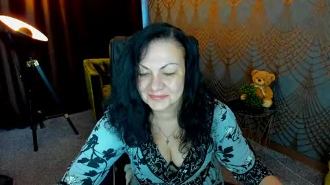 Iris online show from 3, 6, 2026