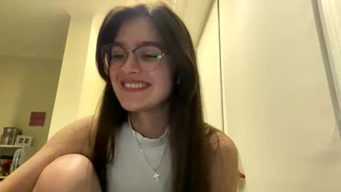 irisss31 online show from 10, 6, 2026