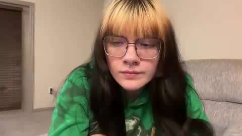 irissweets online show from 16, 2, 2026