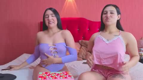 Snapshot of isa_and_nata chatting on 23, 10, 2025 Isa and Natasha online show from 23, 10, 2025