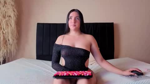 Snapshot of isa_and_nata chatting on 2, 12, 2025 Isa and Natasha online show from 2, 12, 2025