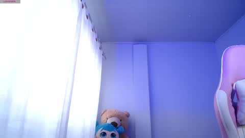 Isabella  online show from 22, 2, 2025