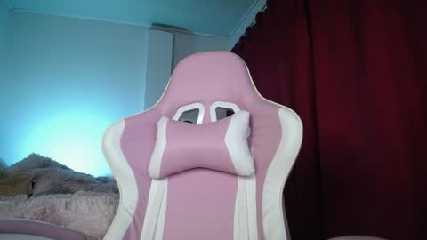 Isabella  online show from 12, 9, 2025