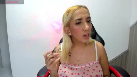 isa_klein online show from 24, 2, 2026