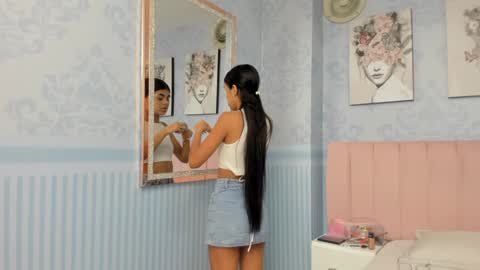    online show from 1, 2, 2025