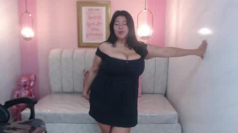 Snapshot of isa_s chatting on 6, 5, 2026 Isa online show from 6, 5, 2026