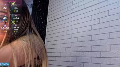 Snapshot of isa_sweet1_ chatting on 5, 5, 2026 Isa online show from 5, 5, 2026