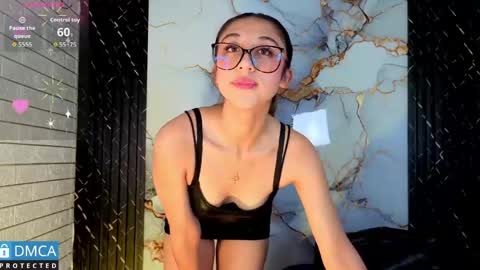 Snapshot of isa_sweet1_ chatting on 11, 5, 2026 Isa online show from 11, 5, 2026
