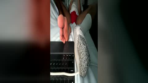 isaac_akamu online show from 27, 6, 2026