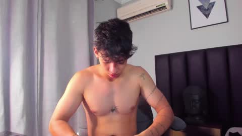 isaac_cryston online show from 9, 3, 2025