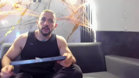 Snapshot of isaac_franko chatting on 20, 10, 2025 isaac_franko online show from 20, 10, 2025