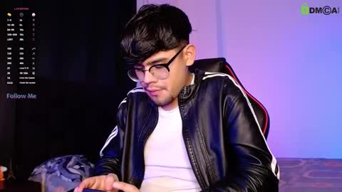 Isaac Saenz. online show from 8, 11, 2025