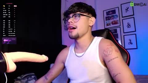 Isaac Saenz. online show from 22, 11, 2025