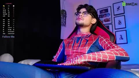 Isaac Saenz. online show from 14, 12, 2025