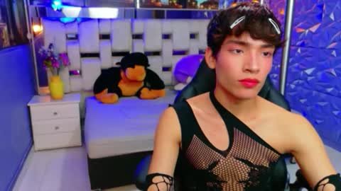 Snapshot of isaacnova chatting on 2, 4, 2026 isaacnova online show from 2, 4, 2026