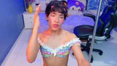 Snapshot of isaacnova chatting on 24, 4, 2026 isaacnova online show from 24, 4, 2026