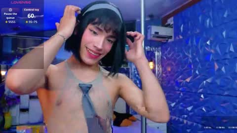 Snapshot of isaacnova chatting on 12, 5, 2026 isaacnova online show from 12, 5, 2026