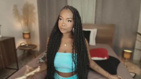 Snapshot of isaacoleman chatting on 3, 11, 2025 Isaa Coleman online show from 3, 11, 2025