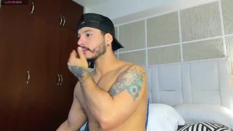 Snapshot of isaacs11 chatting on 7, 8, 2026 Isaac Surez online show from 7, 8, 2026