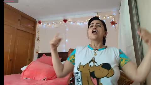 Snapshot of isabeel_sofia01 chatting on 17, 5, 2026 Isabeel Sofia online show from 17, 5, 2026