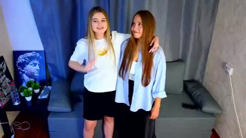 Snapshot of isabel_gold chatting on 10, 8, 2026 isabel_gold online show from 10, 8, 2026