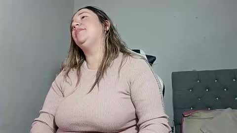 Snapshot of isabela_rossse1 chatting on 6, 11, 2025 isabela online show from 6, 11, 2025