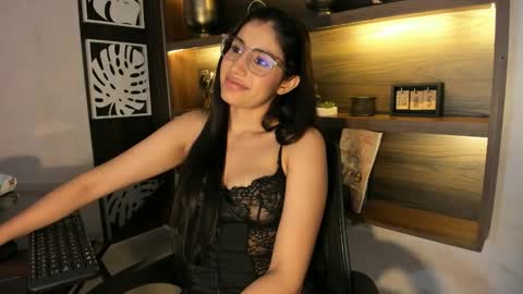 isabelastefano online show from 16, 3, 2026