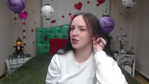 IsabelBlackberry online show from 2, 11, 2025