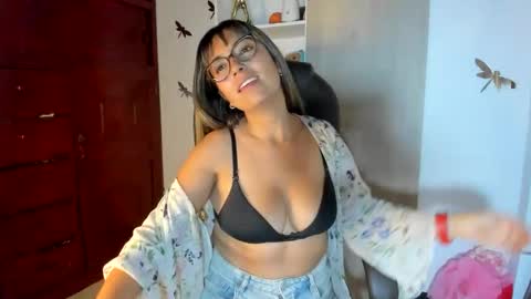 Snapshot of isabella22_1 chatting on 18, 4, 2026 Isabella22 1 online show from 18, 4, 2026