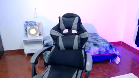 Snapshot of isabella__777 chatting on 14, 12, 2025 isabella__777 online show from 14, 12, 2025