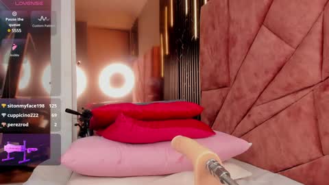 Snapshot of isabella_arias1 chatting on 1, 2, 2025 Isabella Arias online show from 1, 2, 2025