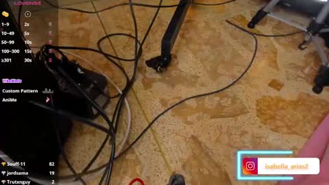 Snapshot of isabella_arias1 chatting on 6, 3, 2025 Isabella Arias online show from 6, 3, 2025