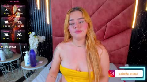 Snapshot of isabella_arias1 chatting on 11, 3, 2025 Isabella Arias online show from 11, 3, 2025