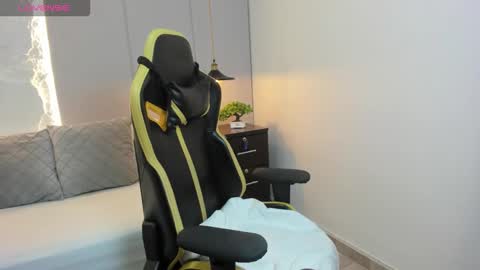 Isabel florez online show from 12, 3, 2026