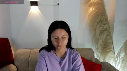 Isabella online show from 12, 3, 2026