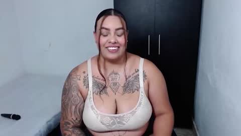  estefania online show from 28, 11, 2025