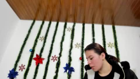 Snapshot of isabella_jaramillo chatting on 24, 11, 2025 isabella_jaramillo online show from 24, 11, 2025