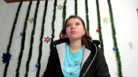 Snapshot of isabella_jaramillo chatting on 14, 12, 2025 isabella_jaramillo online show from 14, 12, 2025