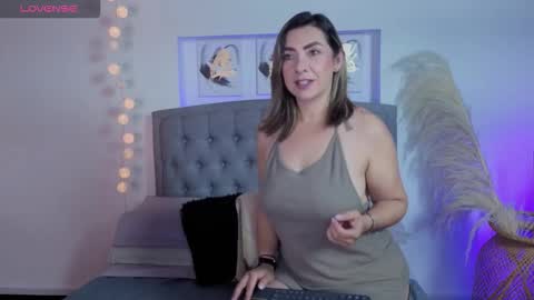   online show from 25, 11, 2025