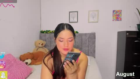 Snapshot of isabella_stone2 chatting on 5, 8, 2026 isabella online show from 5, 8, 2026