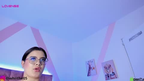 Isabella White online show from 15, 1, 2025