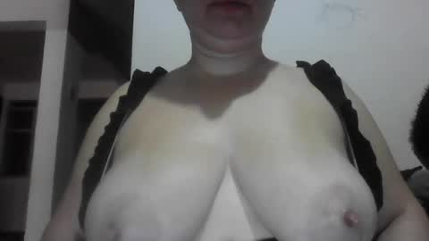 Snapshot of isabellaa_hills_ chatting on 14, 7, 2026 isabellaa_hills_ online show from 14, 7, 2026