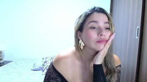 Snapshot of isabellaa_smith03 chatting on 23, 5, 2026 isabellaa_smith03 online show from 23, 5, 2026