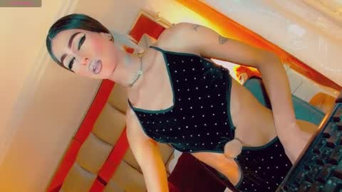 Snapshot of isabellagirs chatting on 8, 10, 2025 isabellagirs online show from 8, 10, 2025