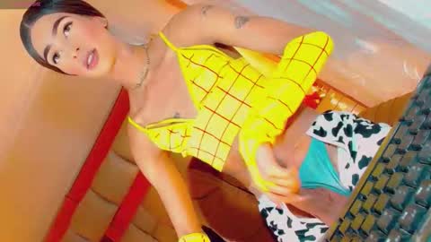 Snapshot of isabellagirs chatting on 10, 10, 2025 isabellagirs online show from 10, 10, 2025