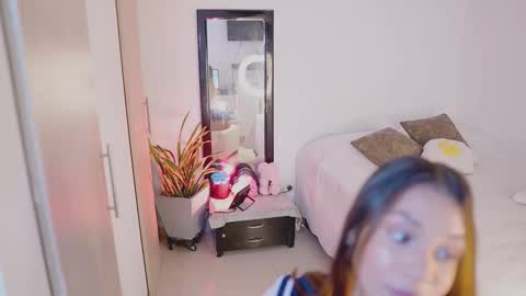 Snapshot of isabellamontier1 chatting on 1, 10, 2025 isabella online show from 1, 10, 2025