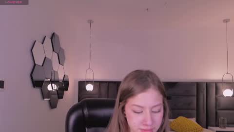 Isabella Moretti online show from 19, 7, 2026